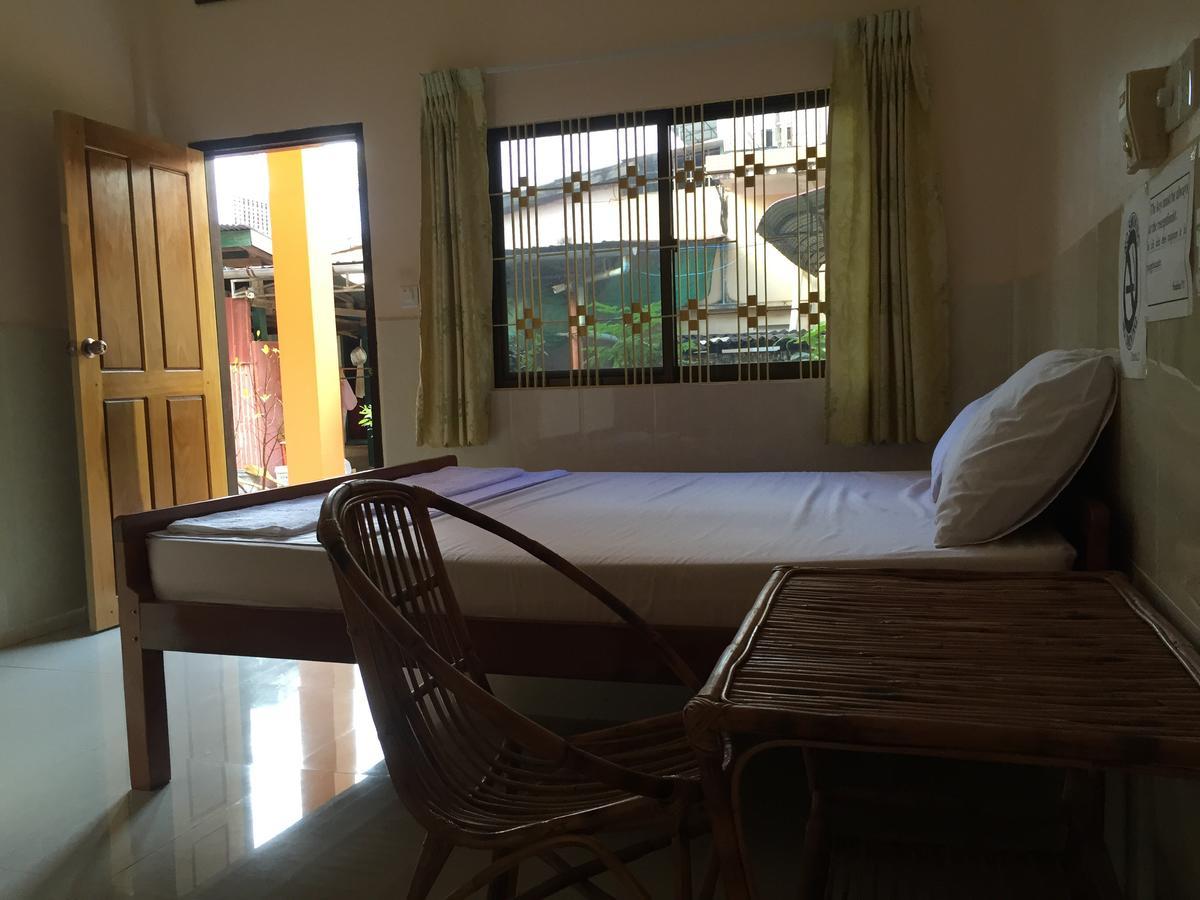 Ta Eng Guesthouse Kampot Ngoại thất bức ảnh